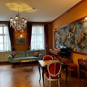 Le Papillon De Boheme Praag